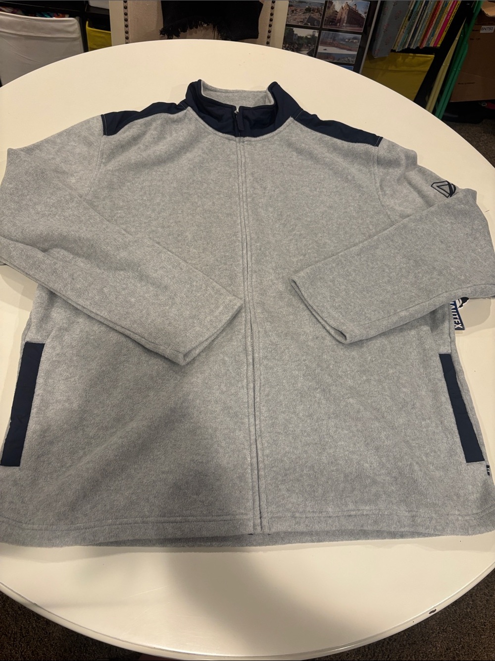 NAUTICA Lightweight Gray Jacket with Navy Accents
